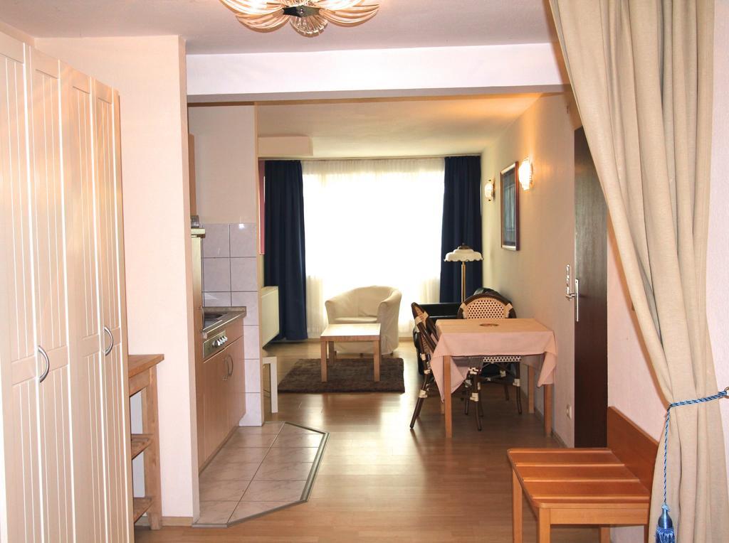 Apartmenthaus Alt Graz Düsseldorf Szoba fotó